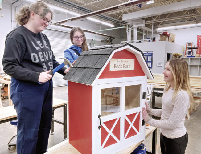 Lordstown builds in carpentry curriculum for middle school